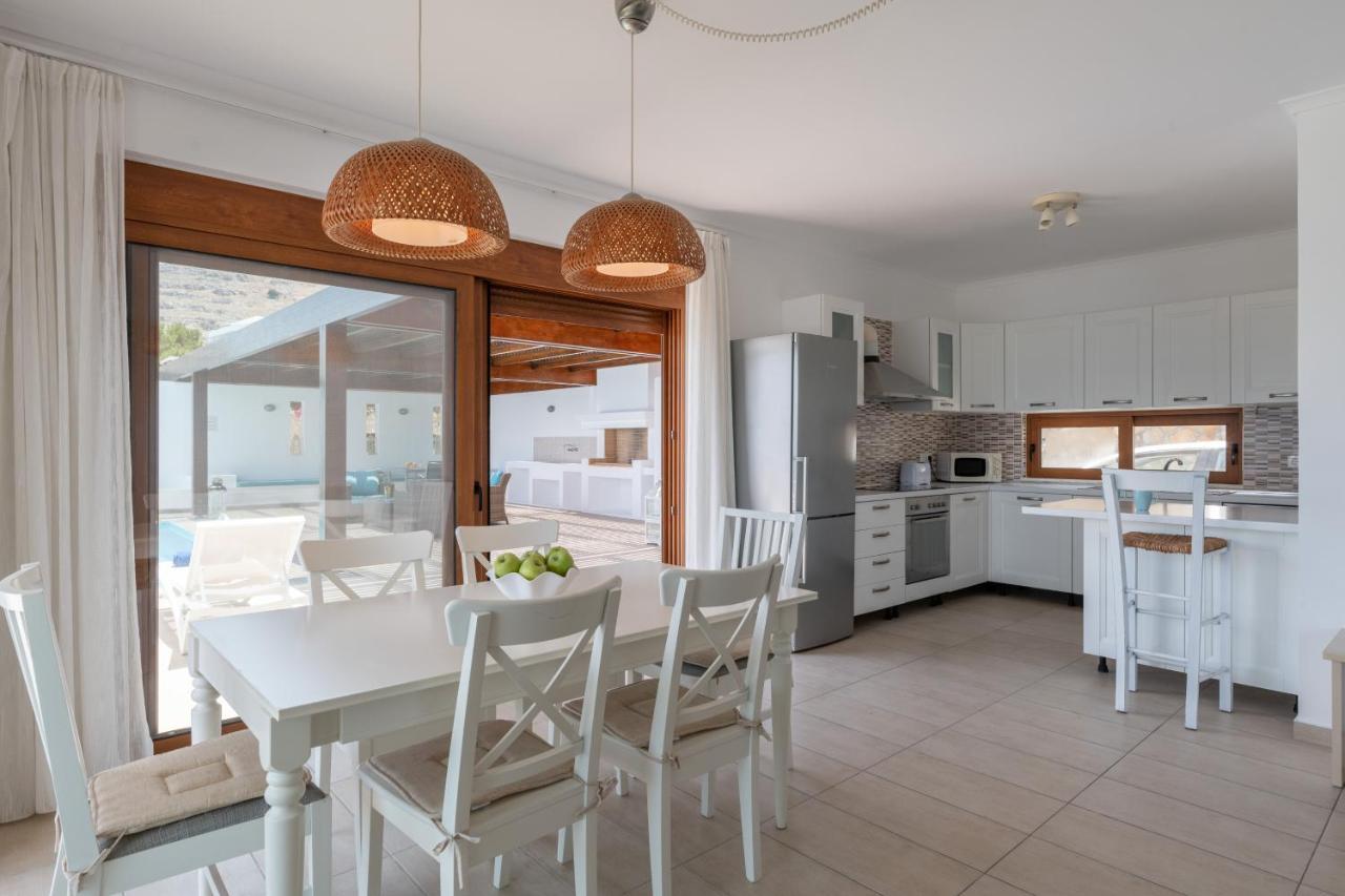 Villa Milena With Private Pool, Vlicha Beach Lindos エクステリア 写真